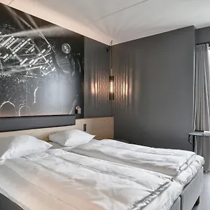 3* Отель Four Points Flex By Sheraton Arena